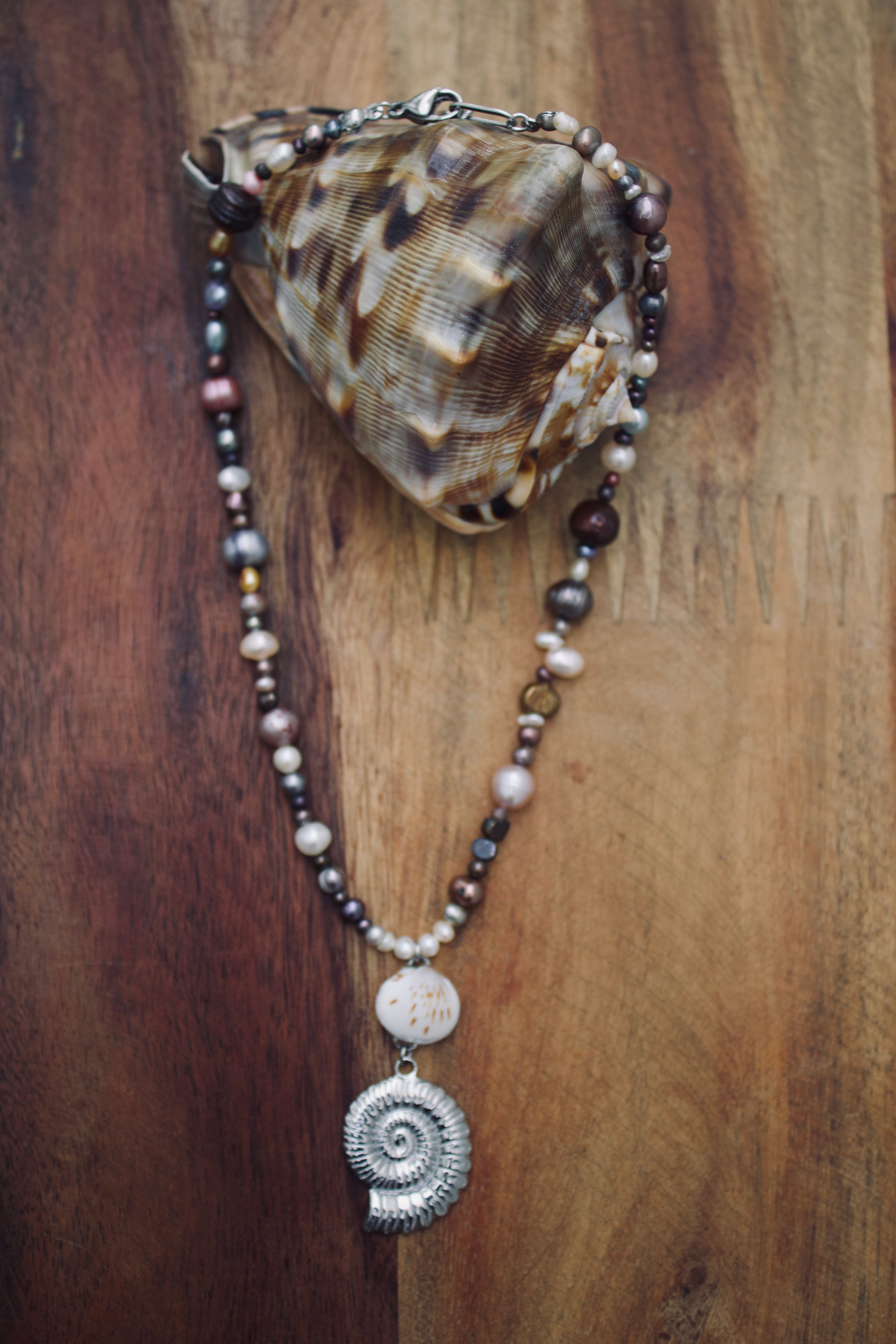 Necklace lllllllllll