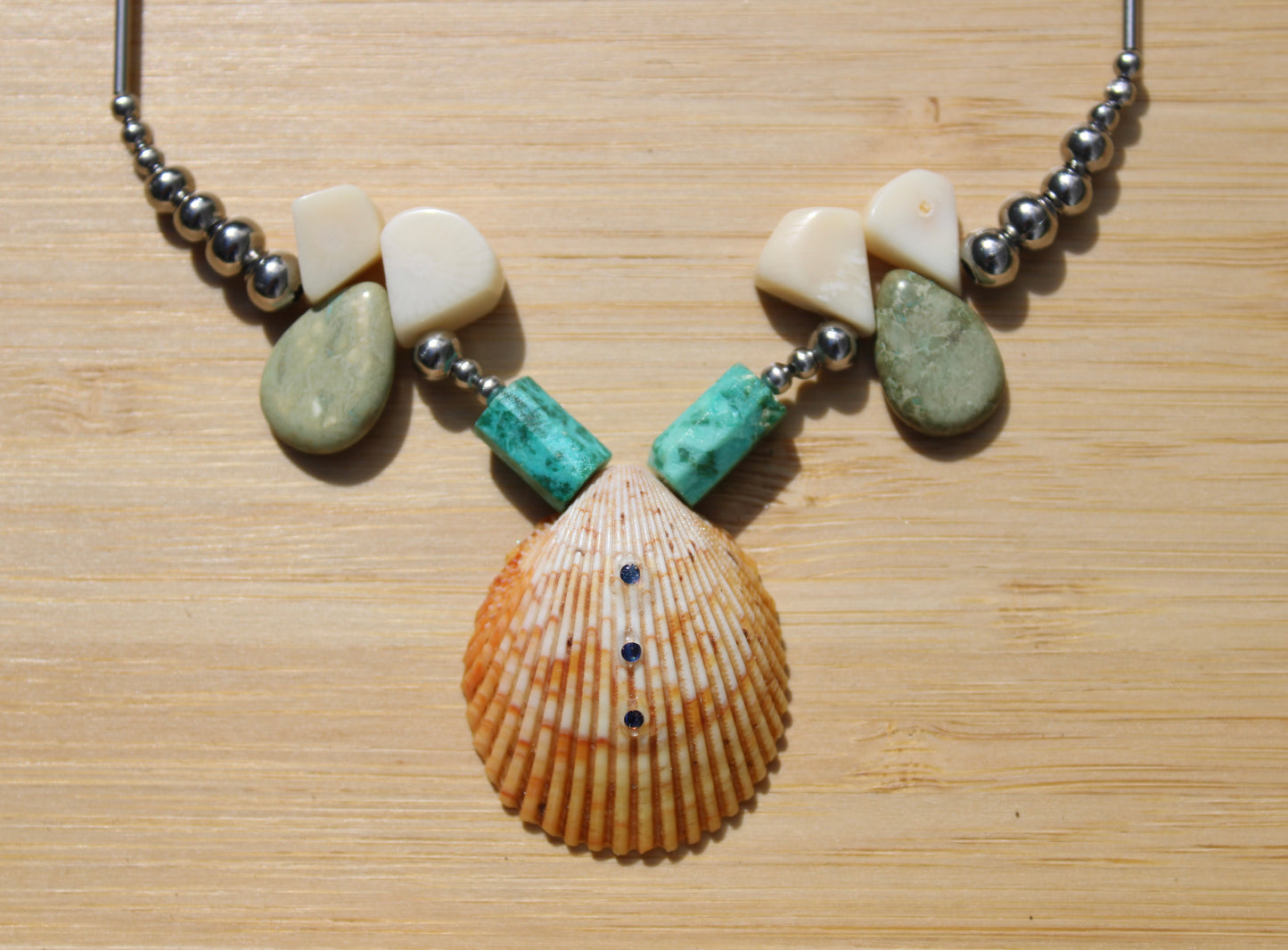 Sea shell necklace 007