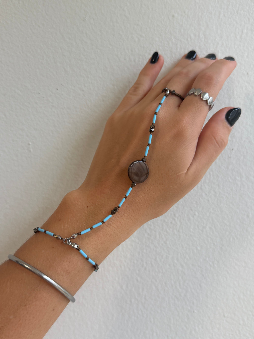 Nerea Hand Adornment