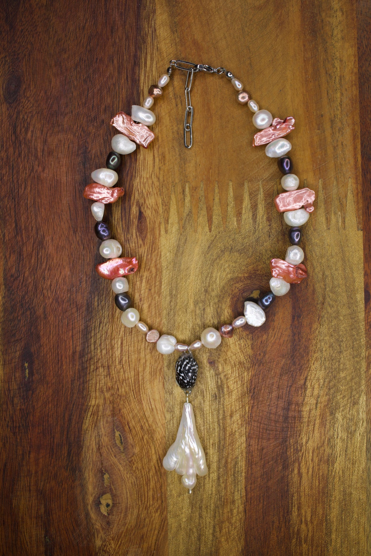 Hana Necklace