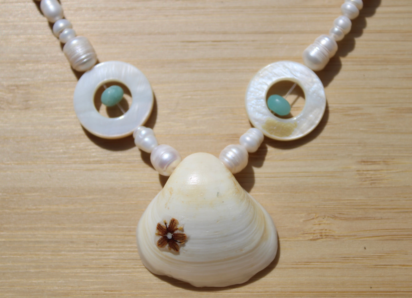 Sea shell necklace 001