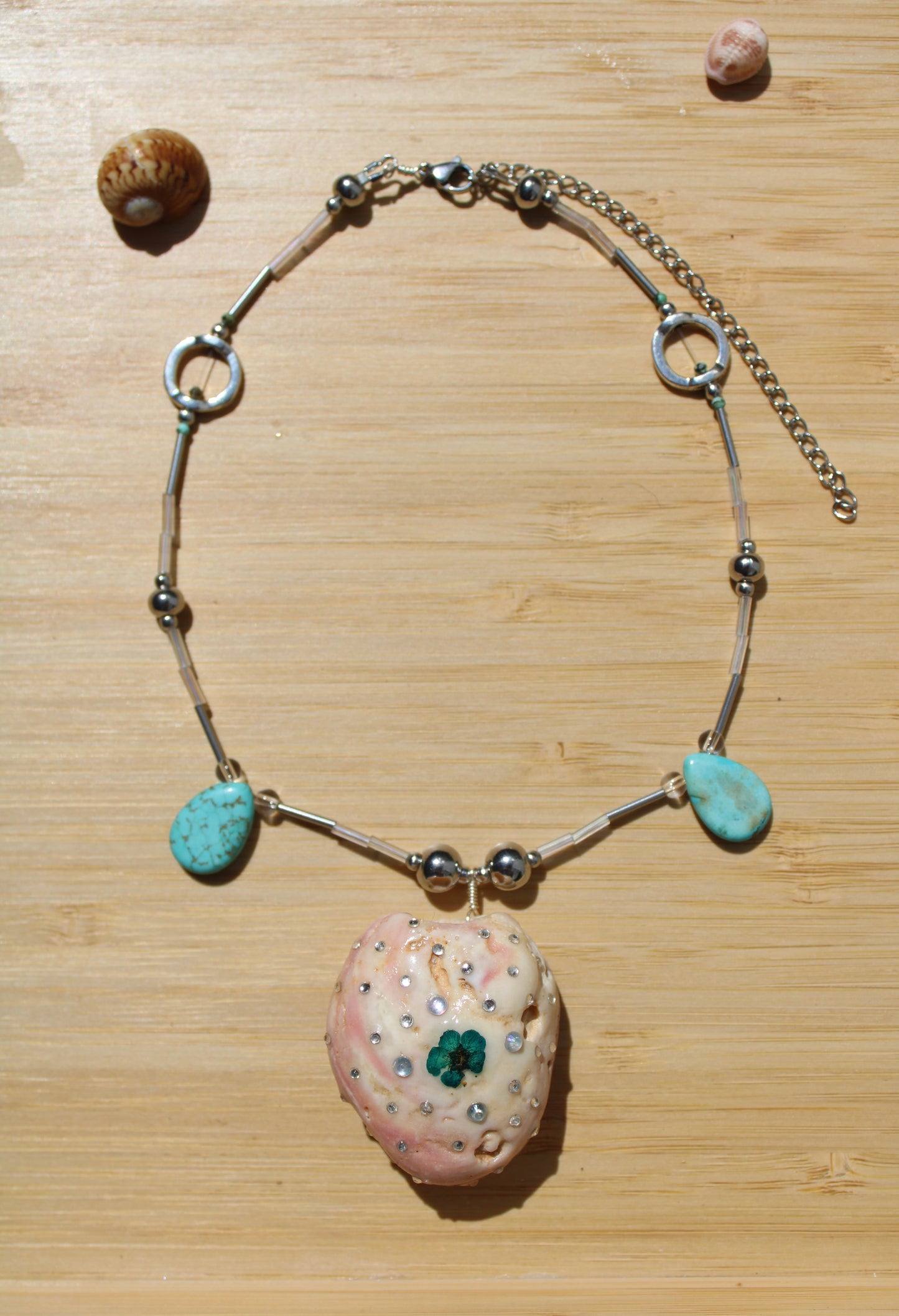 Sea shell necklace 015