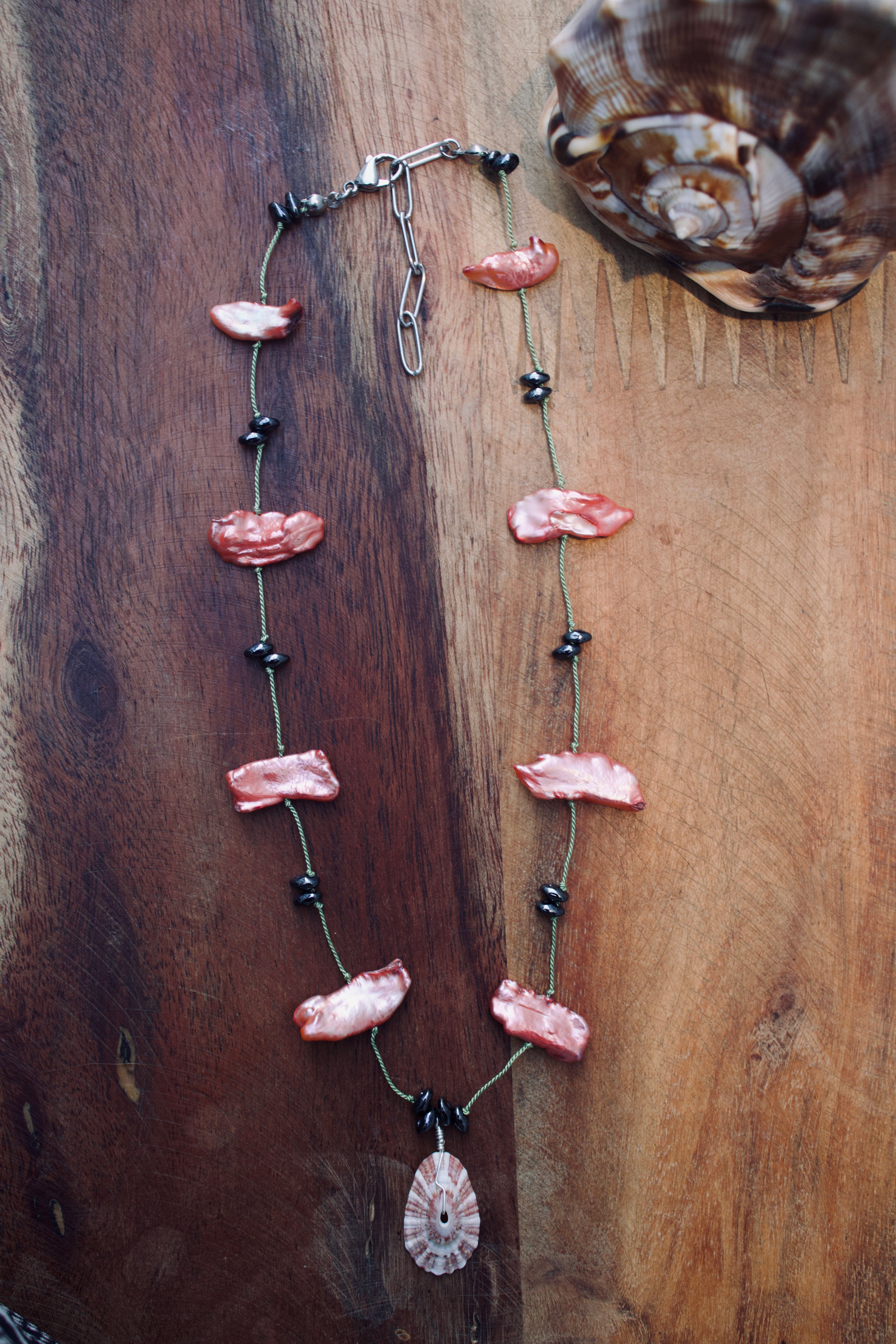 Necklace llllllllllllllll
