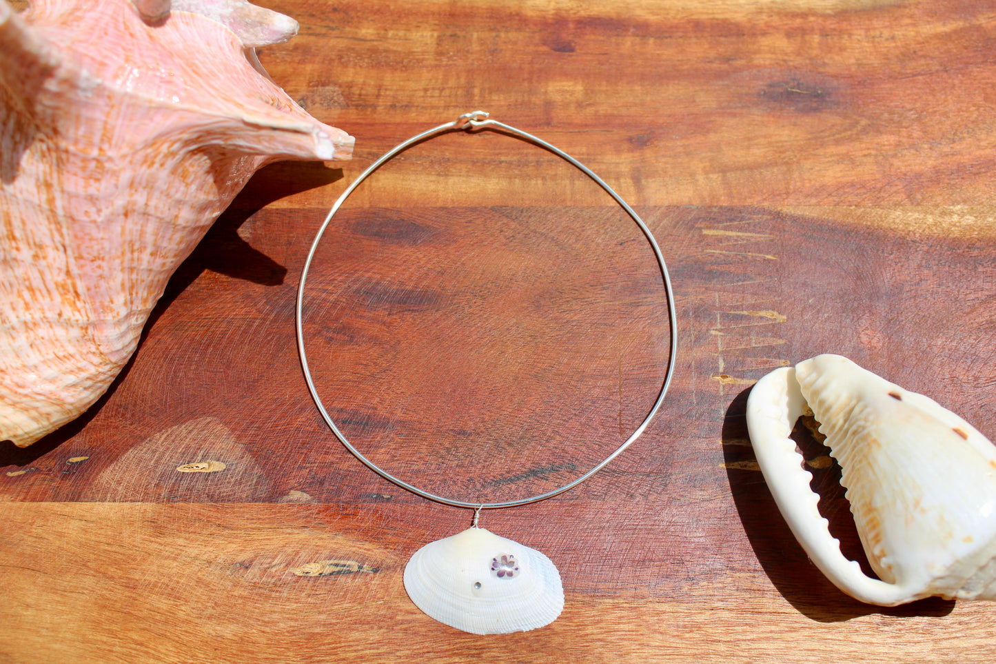 Sea shell wire choker 001