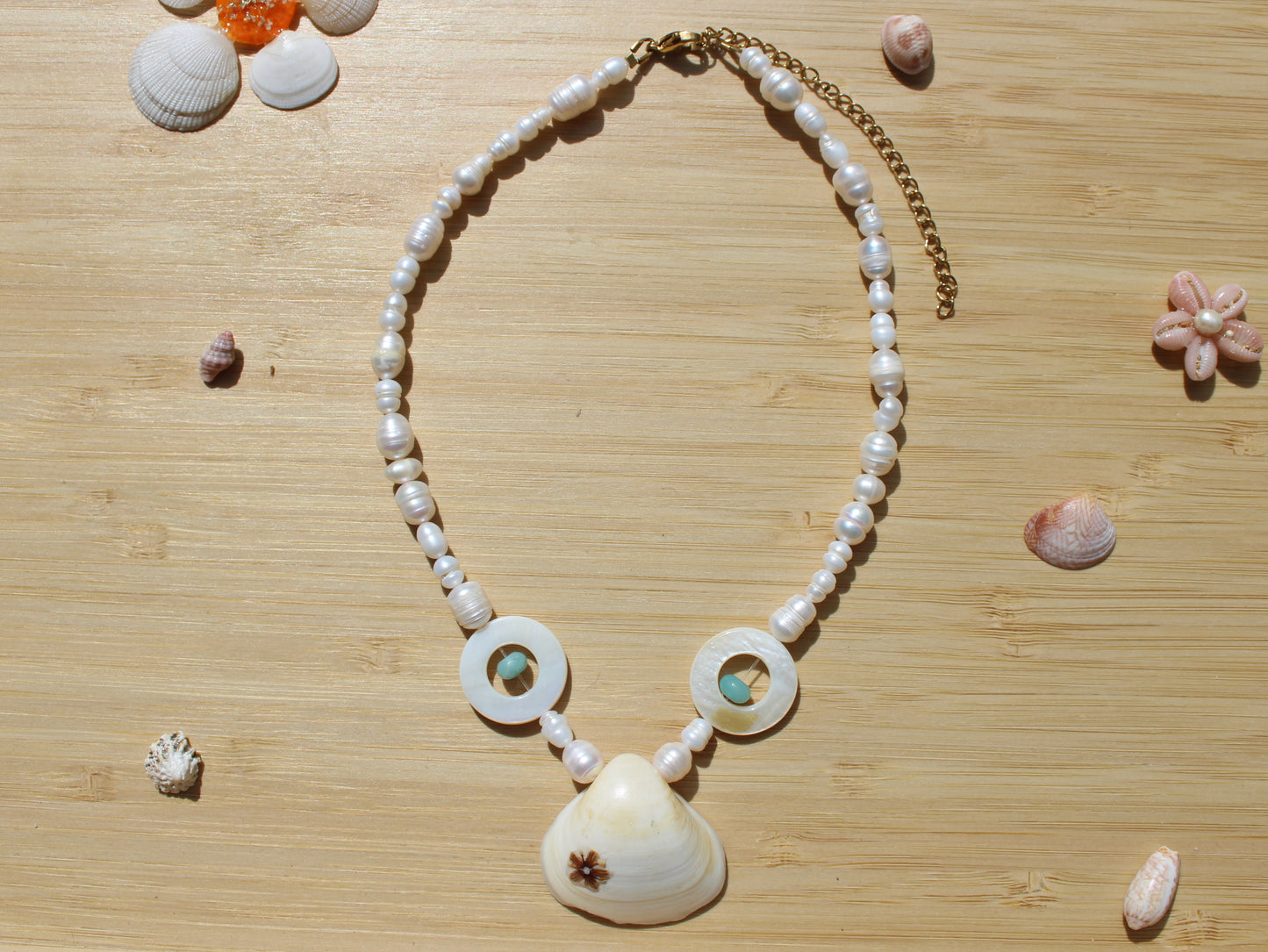 Sea shell necklace 001